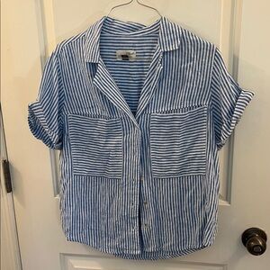 Universal Thread Blue and White Striped Button-Up Top